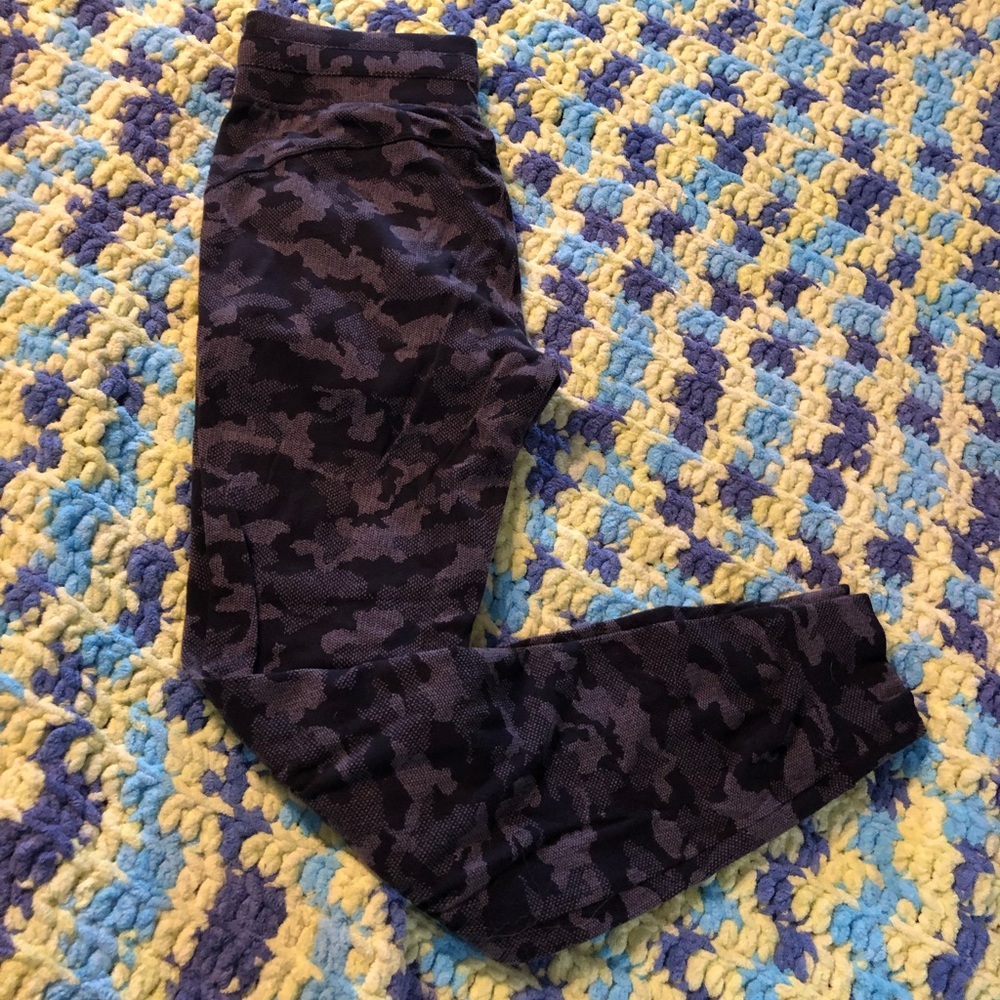 lululemon camo ready to rulu joggers size 4